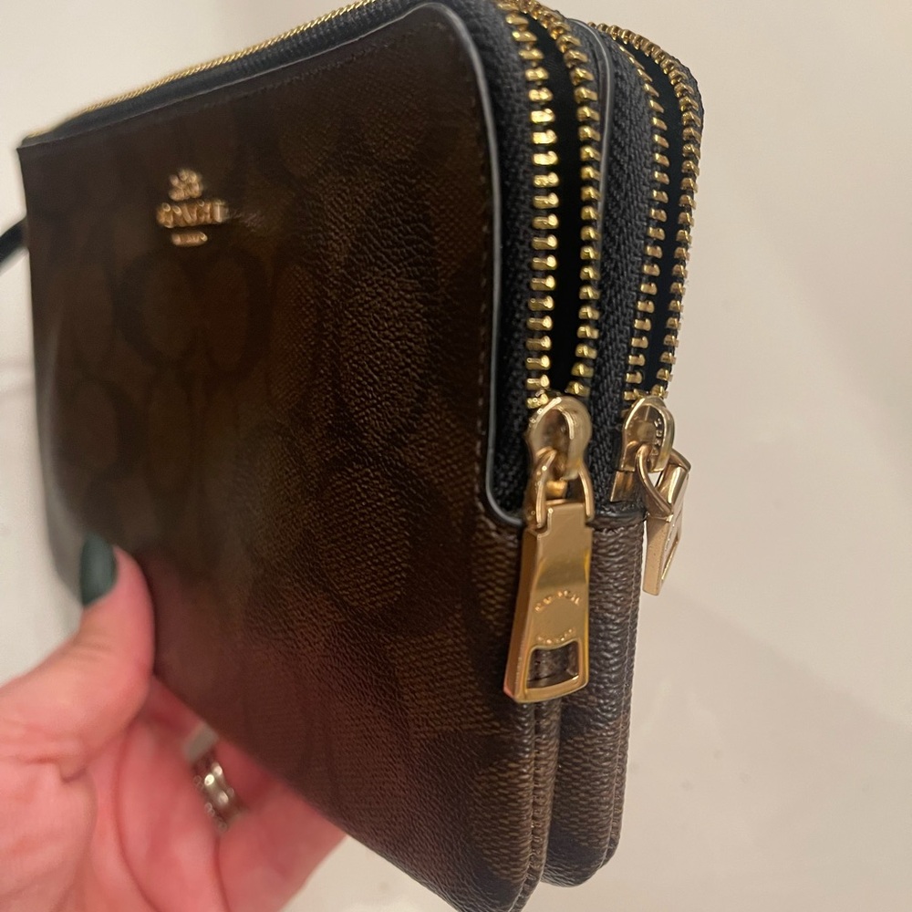 Coach Dark Brown and Black Wristlet Like New - Picture 5 of 9